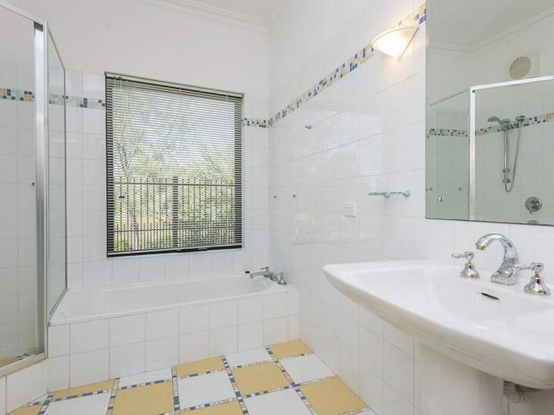 18 Jewell Lane, East Perth WA 6004