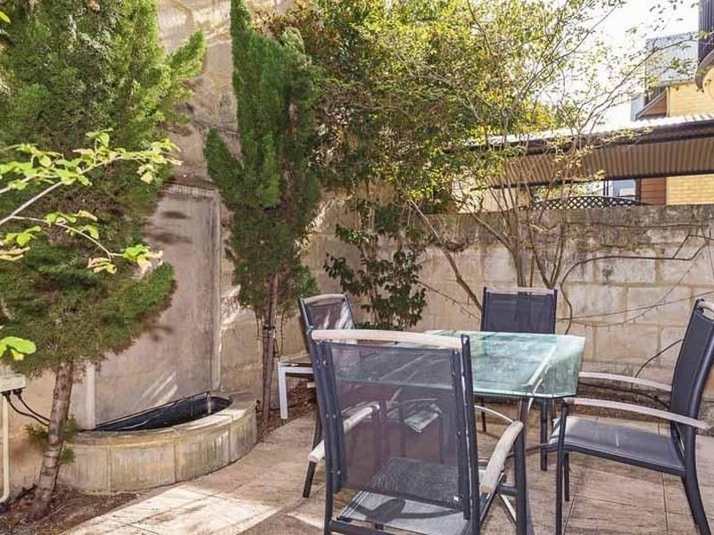 51A Haig Park Circle, East Perth WA 6004