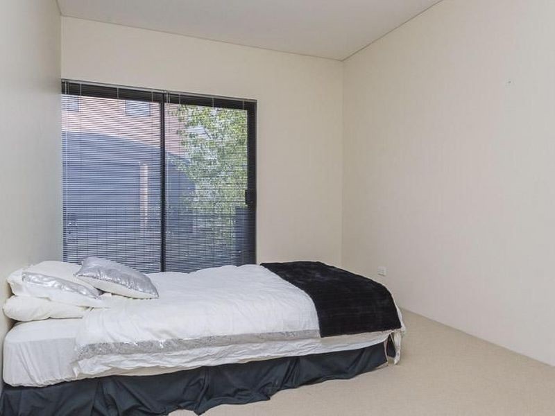 51A Haig Park Circle, East Perth WA 6004