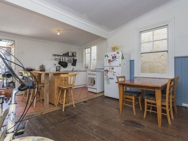 1/87 Stirling Highway, North Fremantle WA 6159