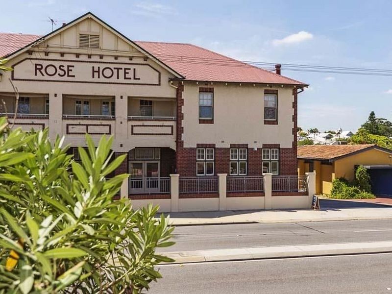 1/87 Stirling Highway, North Fremantle WA 6159