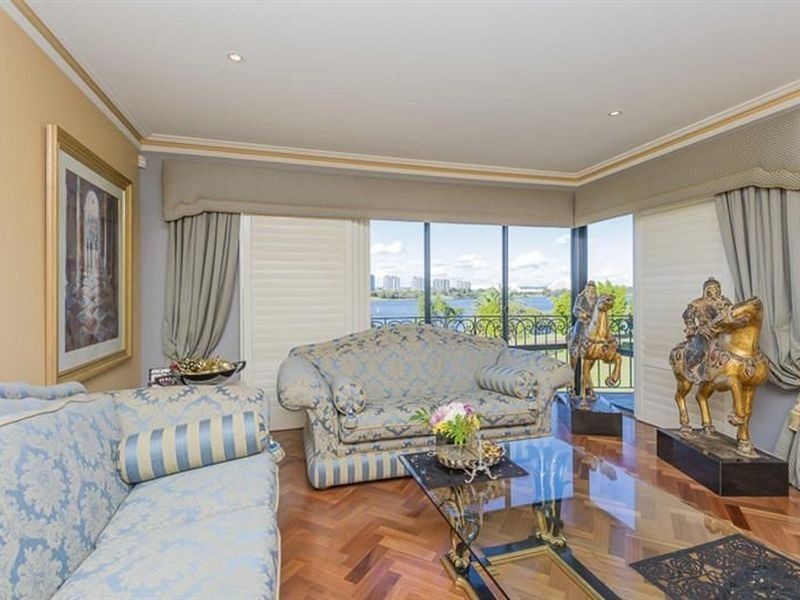 8 Vanguard Terrace, East Perth WA 6004