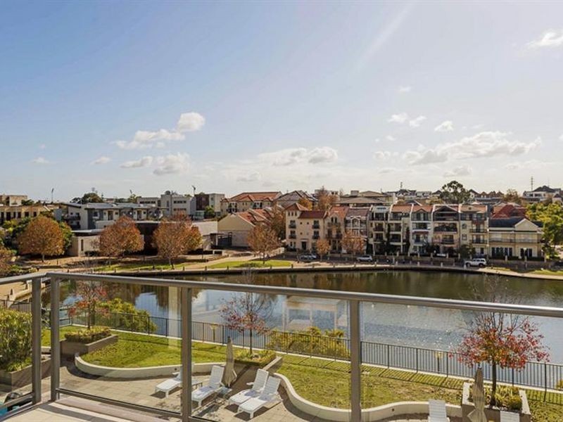 18/50 Royal Street, East Perth WA 6004