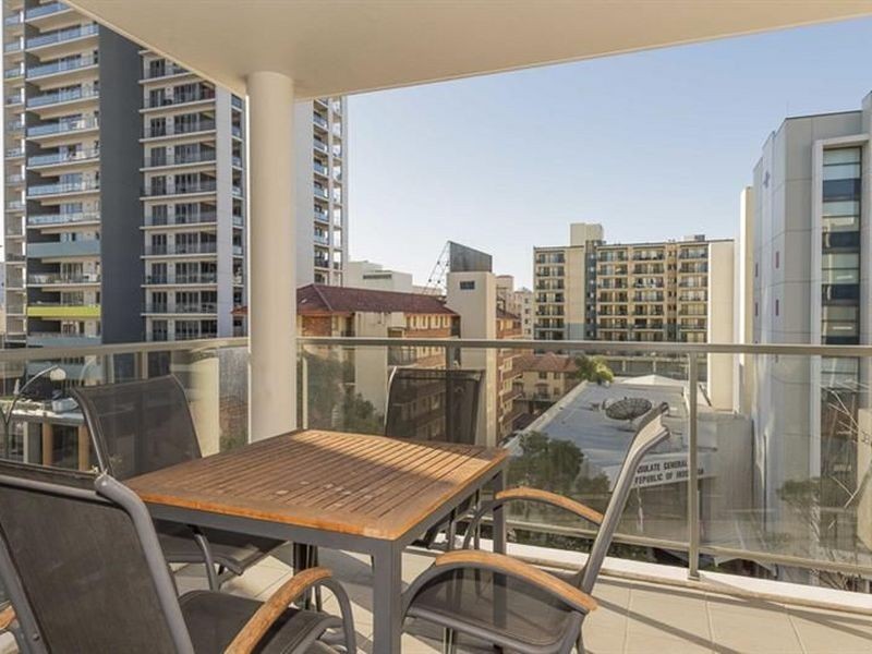 61/131 Adelaide Terrace, East Perth WA 6004