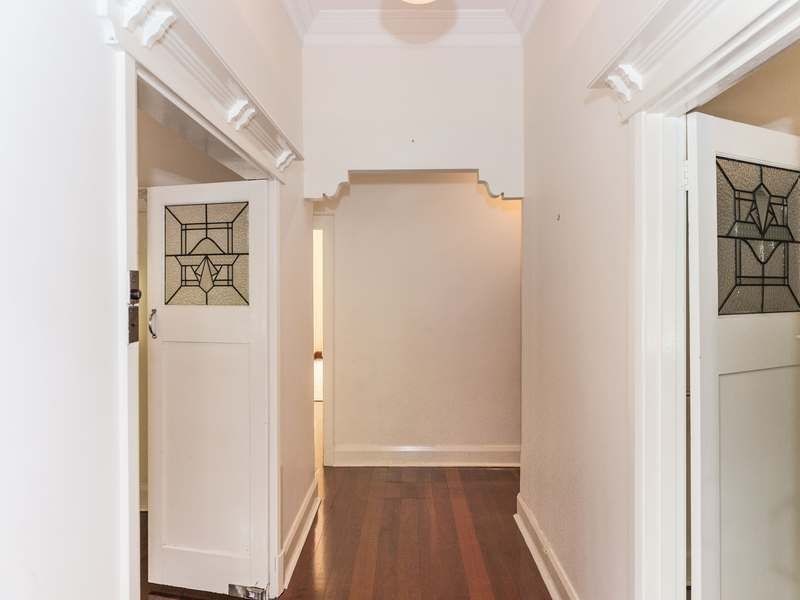 211 Ninth Avenue, Inglewood WA 6052