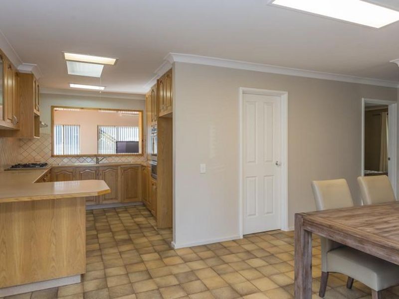 28 Lalina Way, Wanneroo WA 6065
