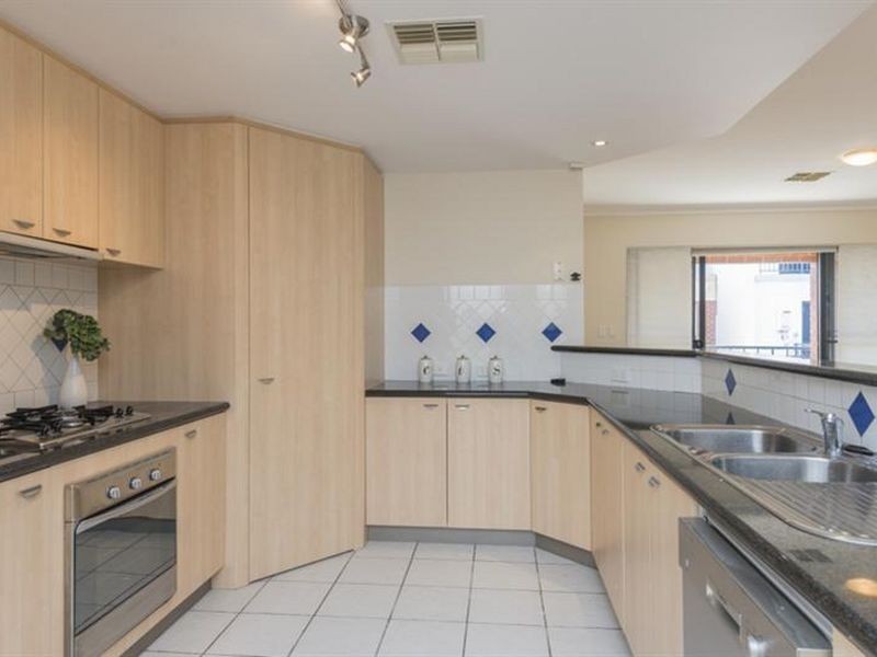 2/38 Kensington Street, East Perth WA 6004