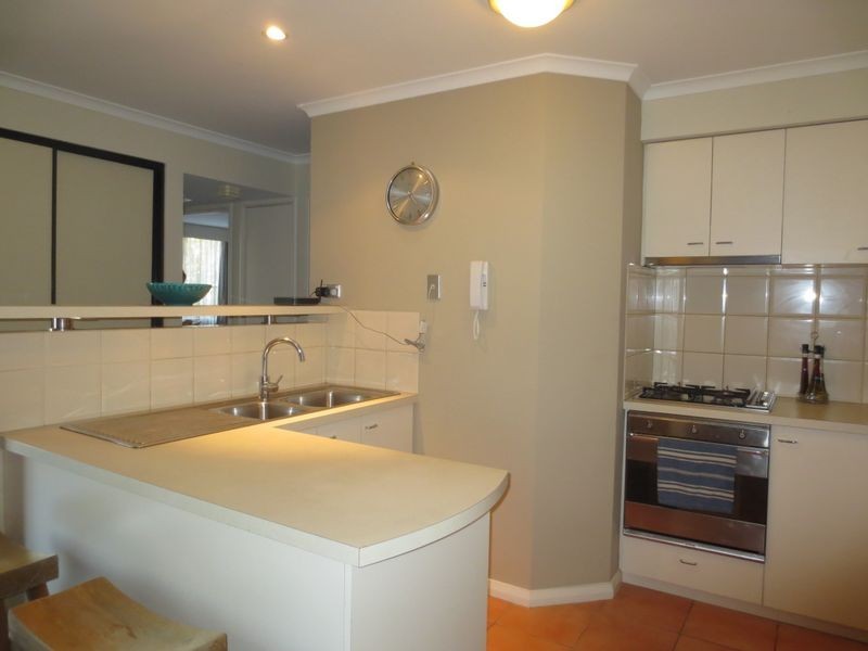 16/82 Royal Street, East Perth WA 6004