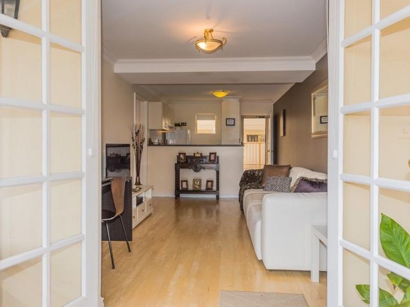 9/22 Nile Street, East Perth WA 6004