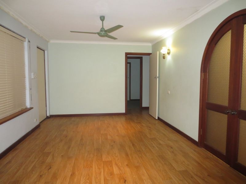 24A Braibrise Road, Wilson WA 6107