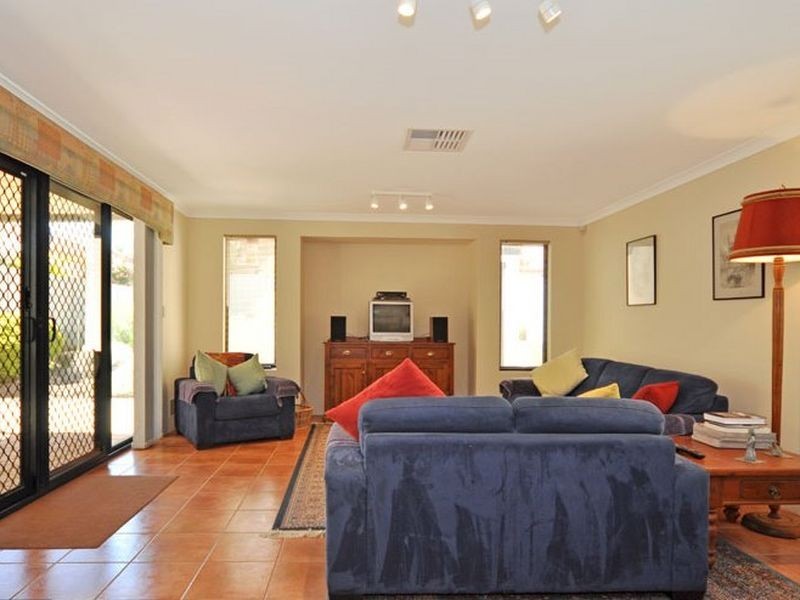 13 Gibson Street, Mount Pleasant WA 6153