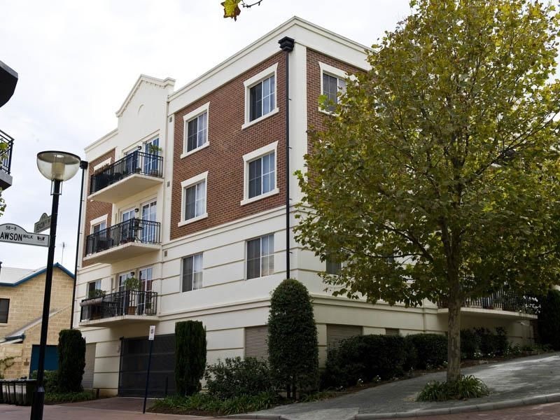 4/2 Henry Lawson Walk, East Perth WA 6004