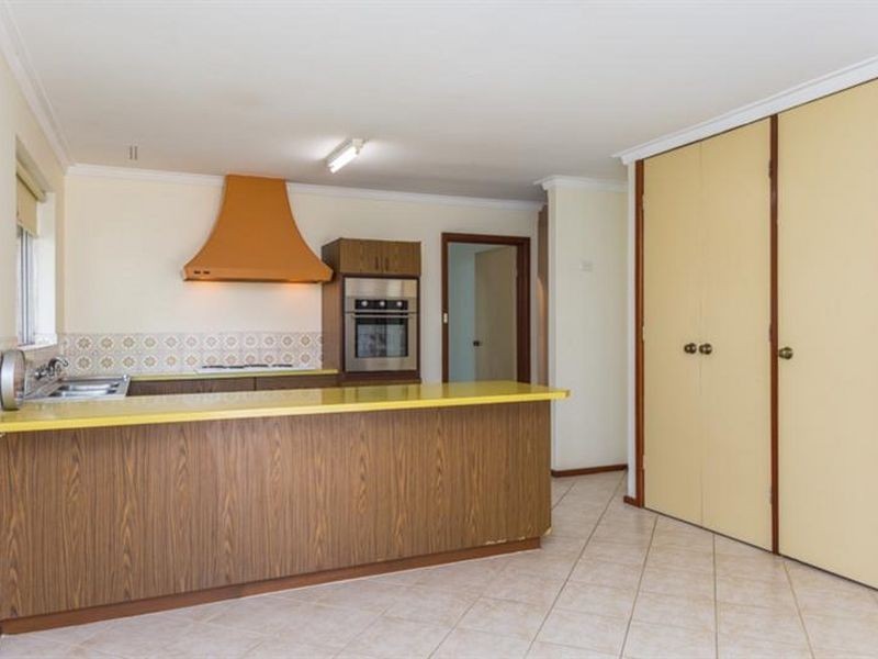 12 Loxham Place, Greenwood WA 6024