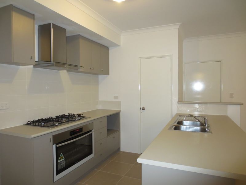 19 Donatti Retreat, Caversham WA 6055
