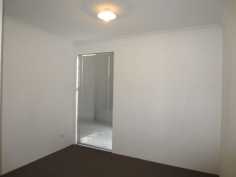 19 Donatti Retreat, Caversham WA 6055