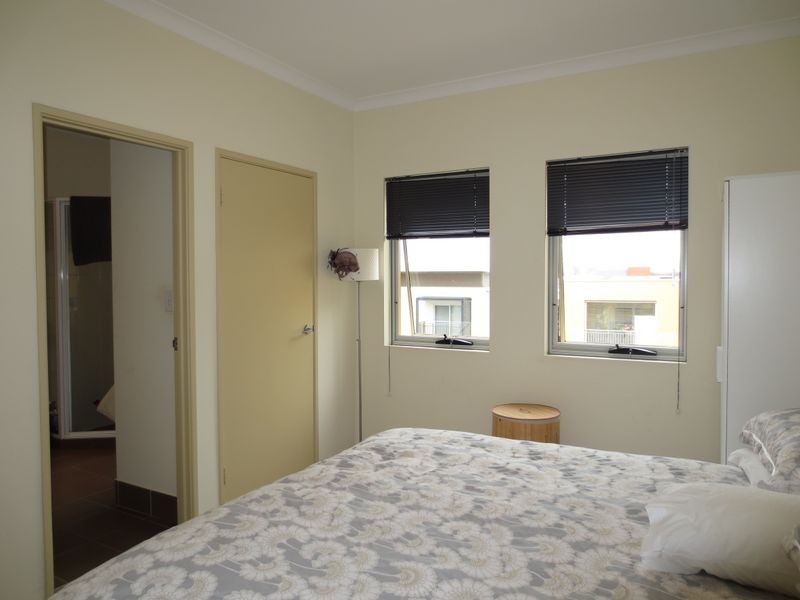 15/150 Stirling Street, Perth WA 6000