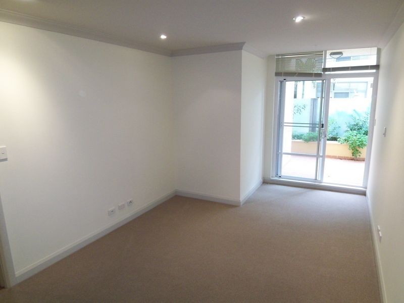 4/20 Royal Street, East Perth WA 6004