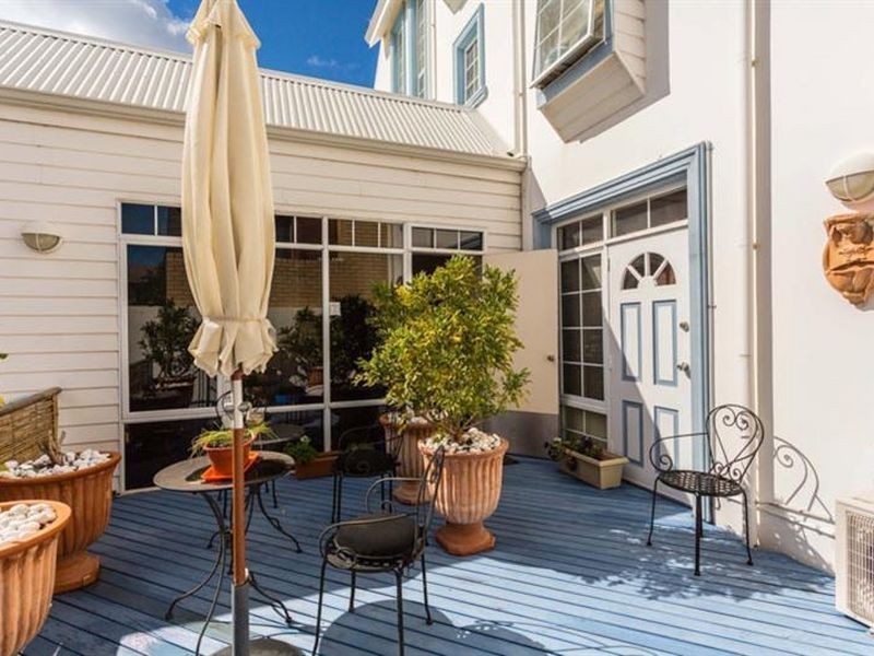 6 Macey Street, East Perth WA 6004