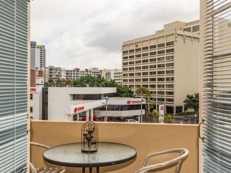 402/45 Adelaide Terrace, East Perth WA 6004