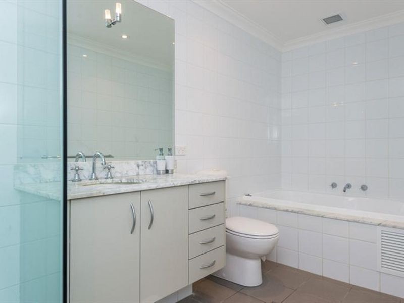 16/20 Royal Street, East Perth WA 6004