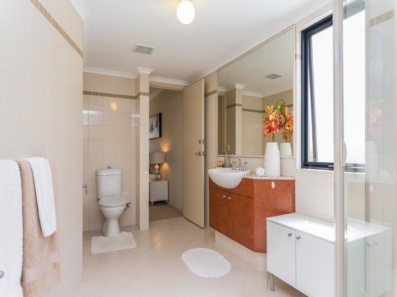 17/2 Outram Street, West Perth WA 6005