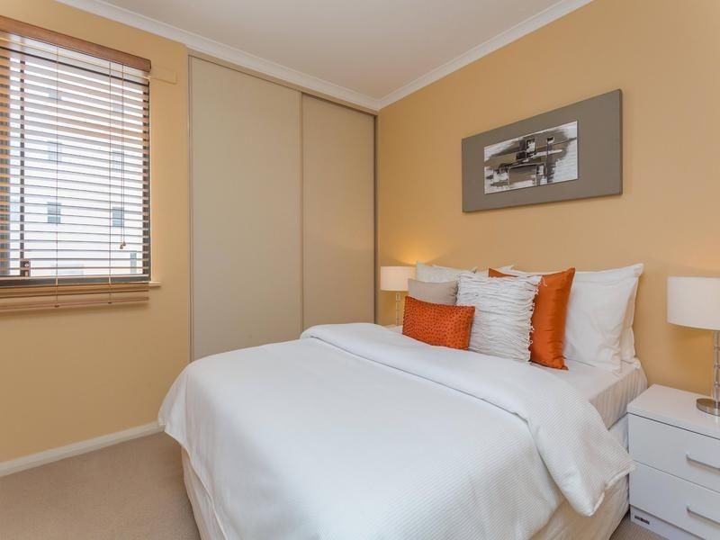 17/2 Outram Street, West Perth WA 6005