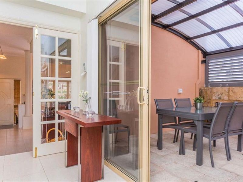 1 Haig Park Circle, East Perth WA 6004