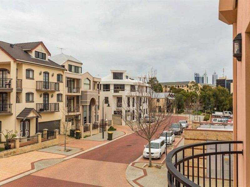 1 Haig Park Circle, East Perth WA 6004