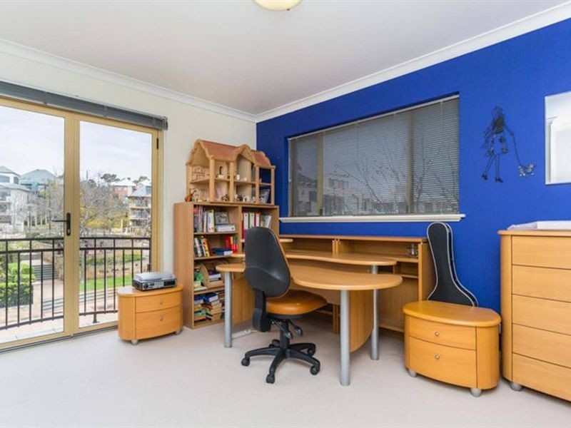 1 Haig Park Circle, East Perth WA 6004