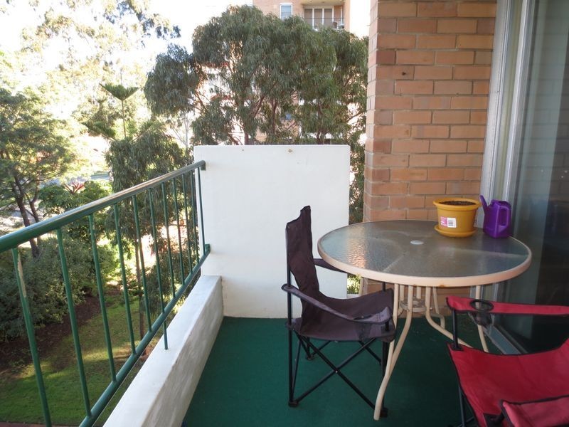 38/16 Leeder Street, Glendalough WA 6016
