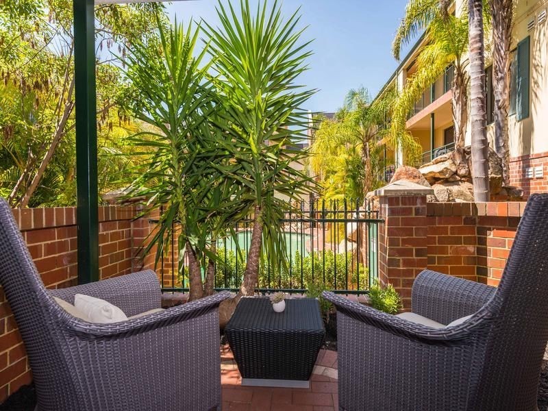 34/30 Bishops Row, East Perth WA 6004