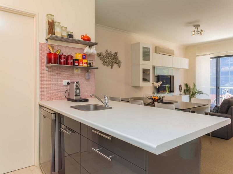 1/11 Regal Place, East Perth WA 6004