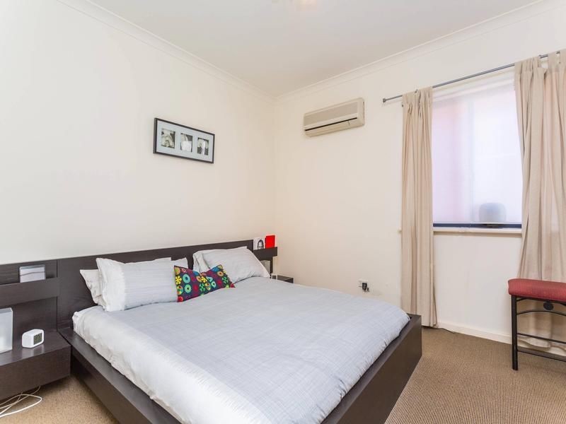1/11 Regal Place, East Perth WA 6004