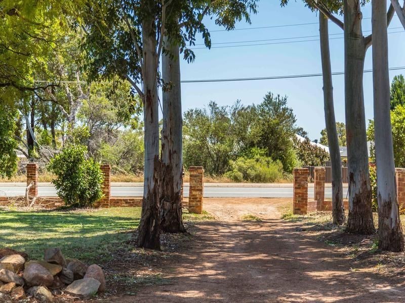 219 Gooseberry Hill Road, Maida Vale WA 6057