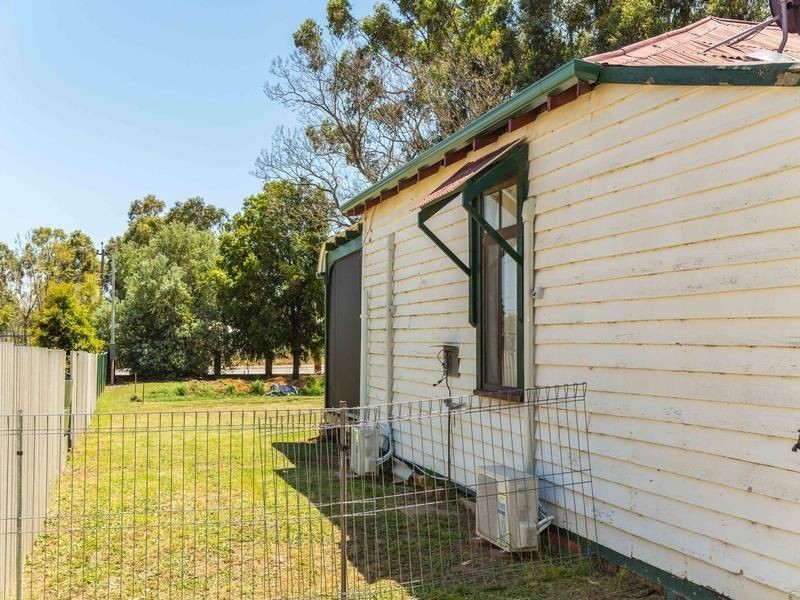 219 Gooseberry Hill Road, Maida Vale WA 6057