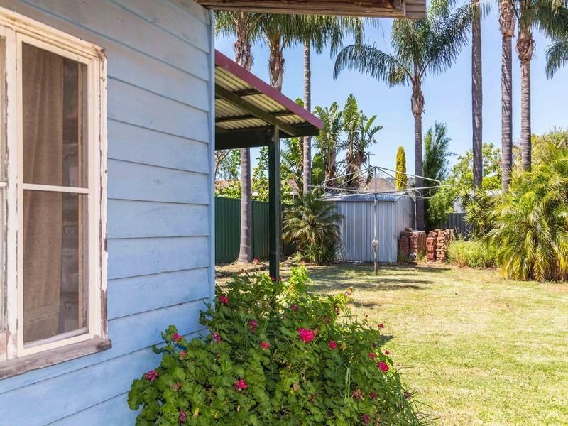 219 Gooseberry Hill Road, Maida Vale WA 6057