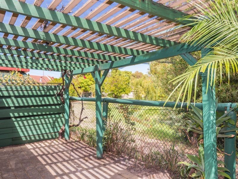 15/8 Newton Street, Bayswater WA 6053