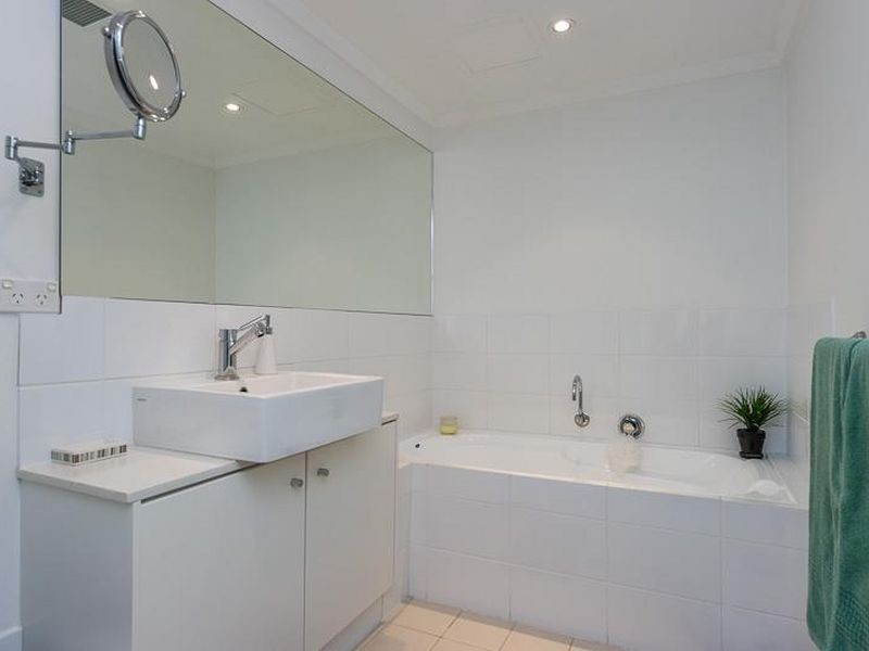 21/138 Mounts Bay Road, Perth WA 6000