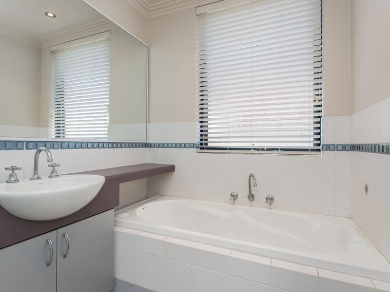 1/12 Kensington Street, East Perth WA 6004