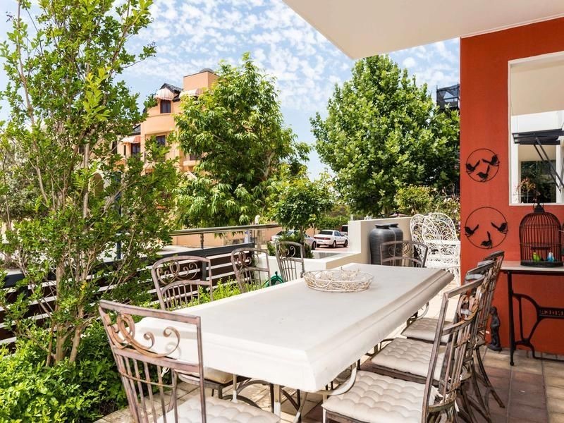 13/1 Henry Lawson Walk, East Perth WA 6004