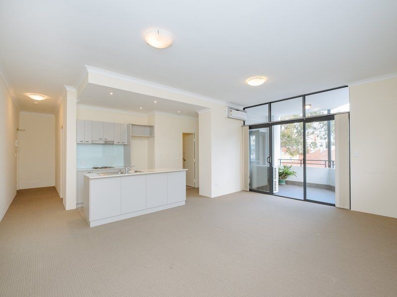 4/2 Pisconeri Street, Perth WA 6000