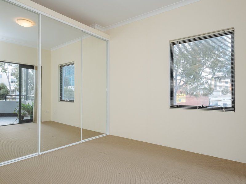 4/2 Pisconeri Street, Perth WA 6000