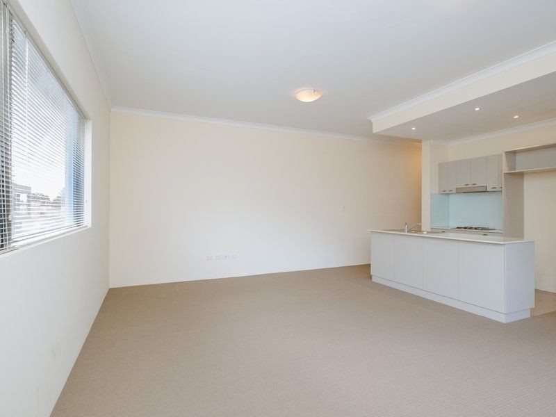 4/2 Pisconeri Street, Perth WA 6000