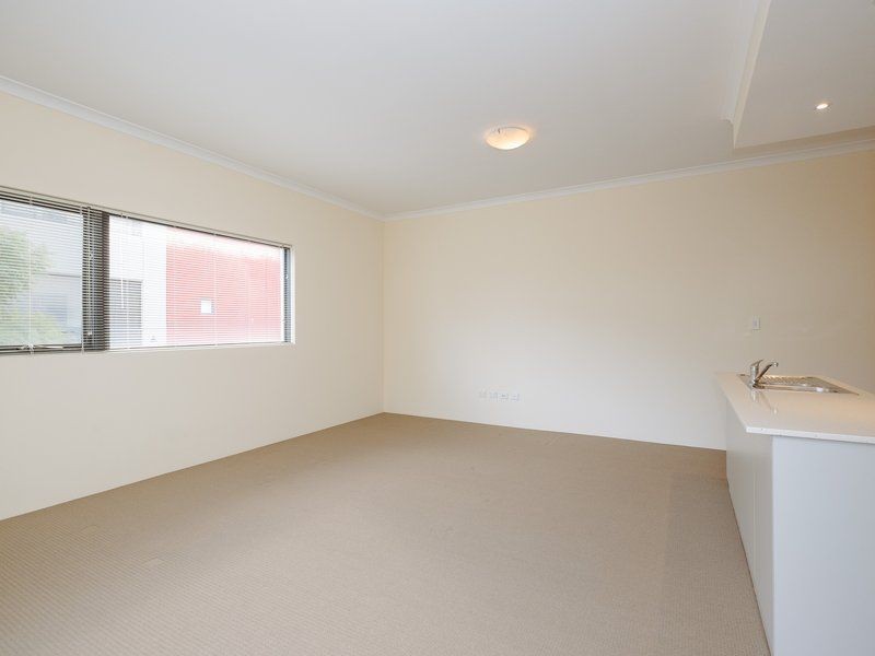 4/2 Pisconeri Street, Perth WA 6000