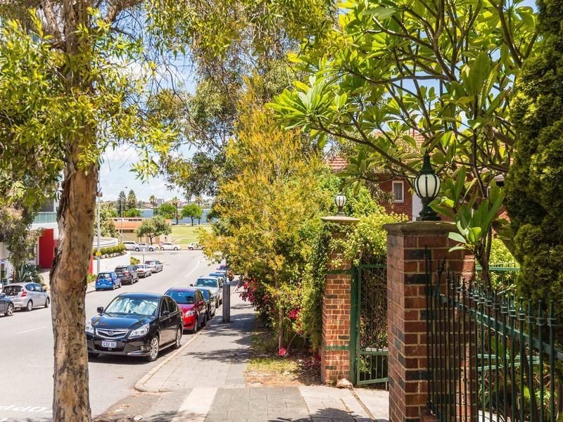 18/29 Hill Street, Perth WA 6000