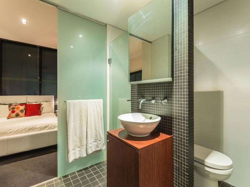 1/32 Kensington Street, East Perth WA 6004