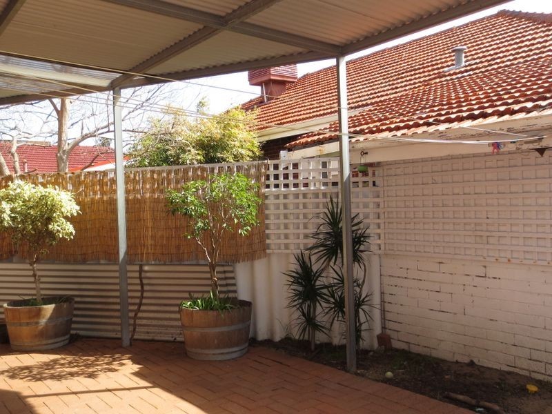 5A Third Avenue East, Maylands WA 6051