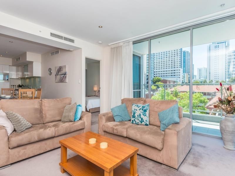 17/132 Terrace Road, Perth WA 6000