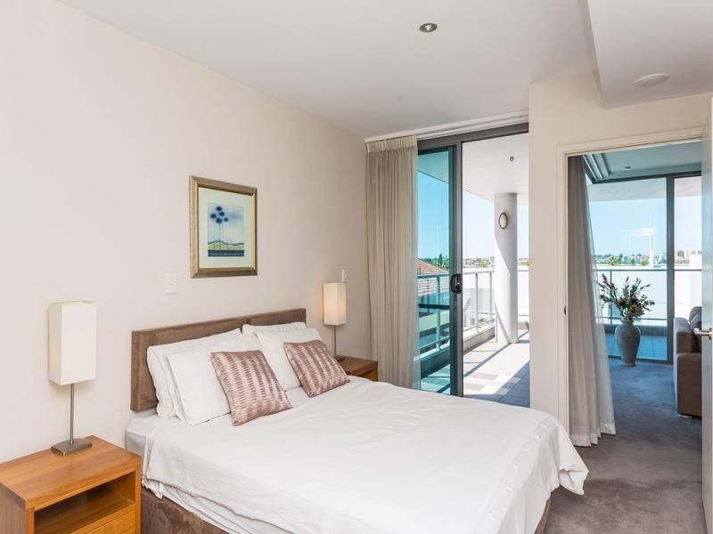 17/132 Terrace Road, Perth WA 6000
