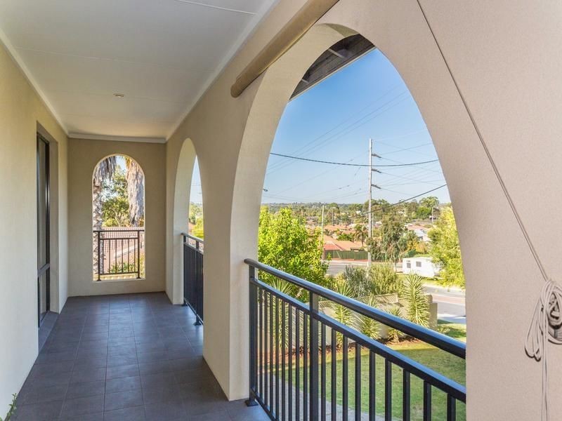 8 Milverton Avenue, Karrinyup WA 6018